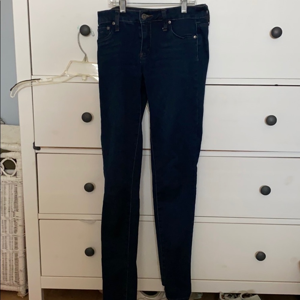 Basic dark blue low waisted jeans